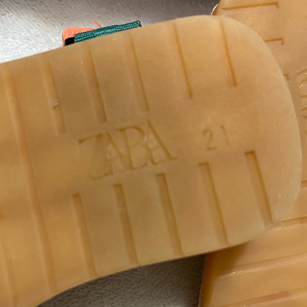 practically new - Picture 2 of 4